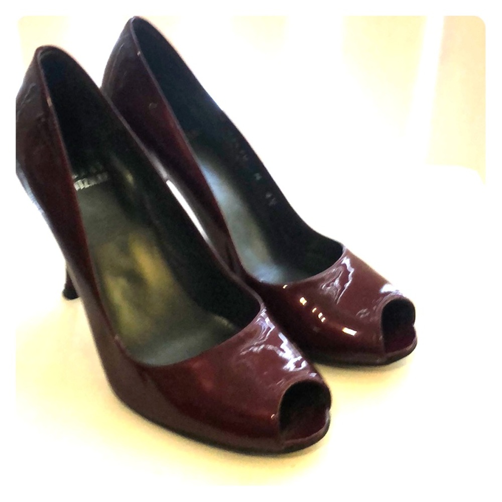 Stuart Weizmann peep toe heels sz 4 1/2 burgundy